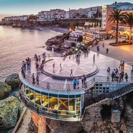In Near Sea Beach, Cleaning Included Nerja